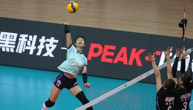 WorldofVolley :: CHN W: This could easily be new world record – Sichuan opposite completes 110 spikes in one game