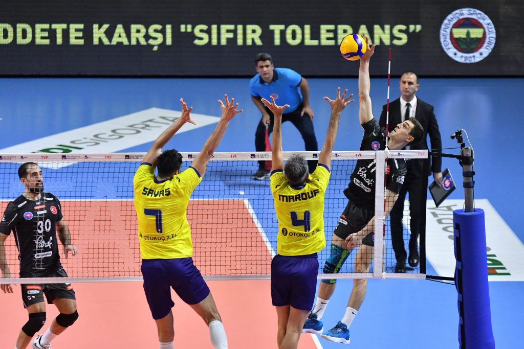 WorldofVolley :: TUR M: Halkbank make Fenerbahçe lose another big match