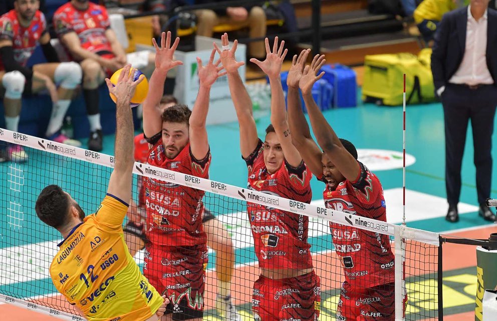 WorldofVolley :: ITA M: What a superiority – Perugia break down Modena in derby and triumph in regular season 6 rounds before end