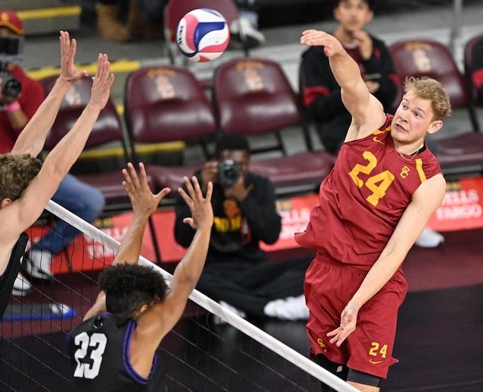 Hawai'i, Loyola win in NCAA men's volleyball; MPSF action heats up Friday