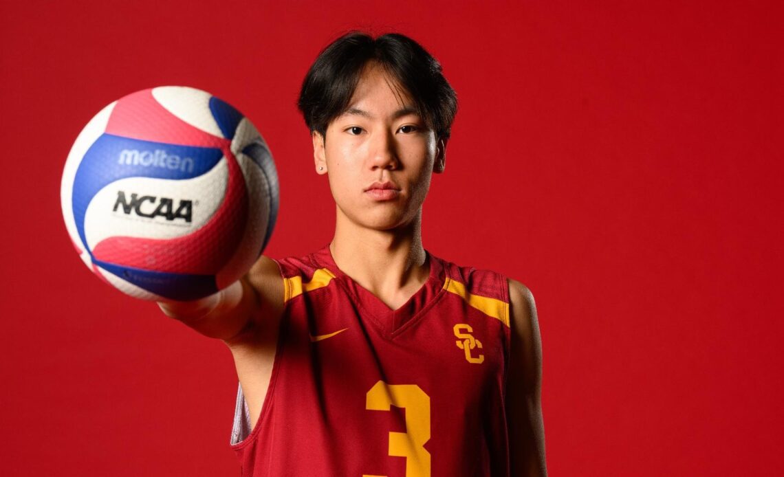 USC Men’s Volleyball Signs Defender Brad Pan