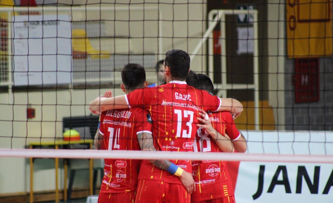 WorldofVolley :: MEVZA M:  HAOK Mladost, Mursa and Waldviertel victorious, one match postponed