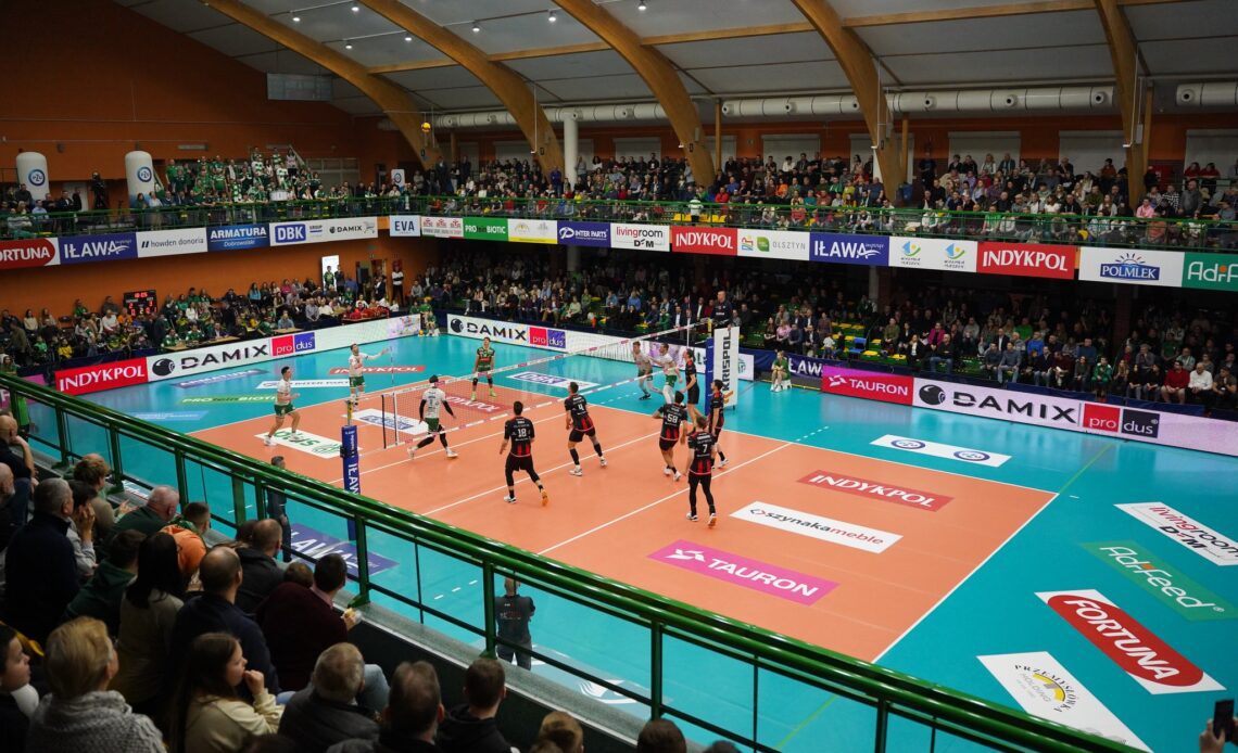 WorldofVolley :: POL M: Asseco Resovia Rzeszów defeated Indykpol AZS Olsztyn after a tough fight in 4 sets