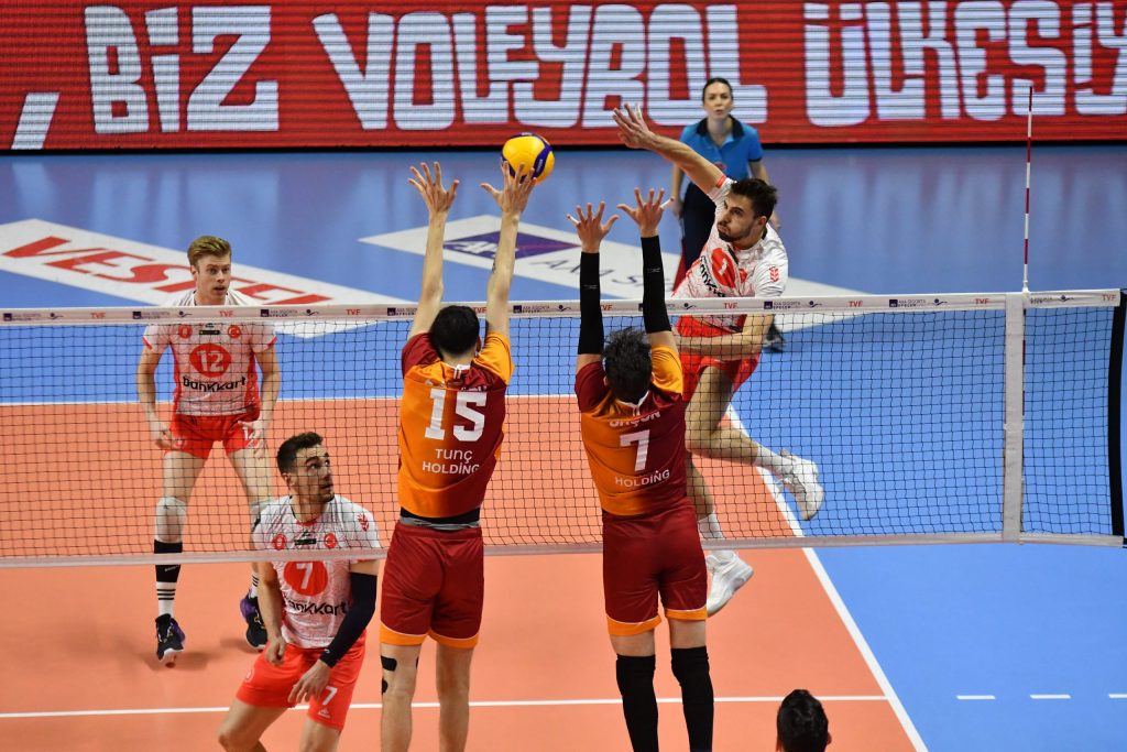 WorldofVolley :: TUR M: After a great drama, Ziraat defeated Galatasaray in the big match of the 18th round