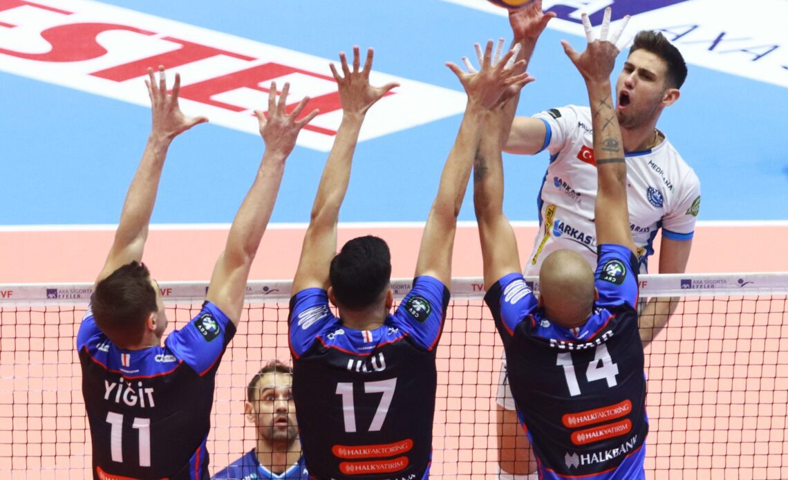 WorldofVolley :: TUR M: Halkbank take down Arkas in 3 exhausting sets in hit to notch their 13th consecutive win overall