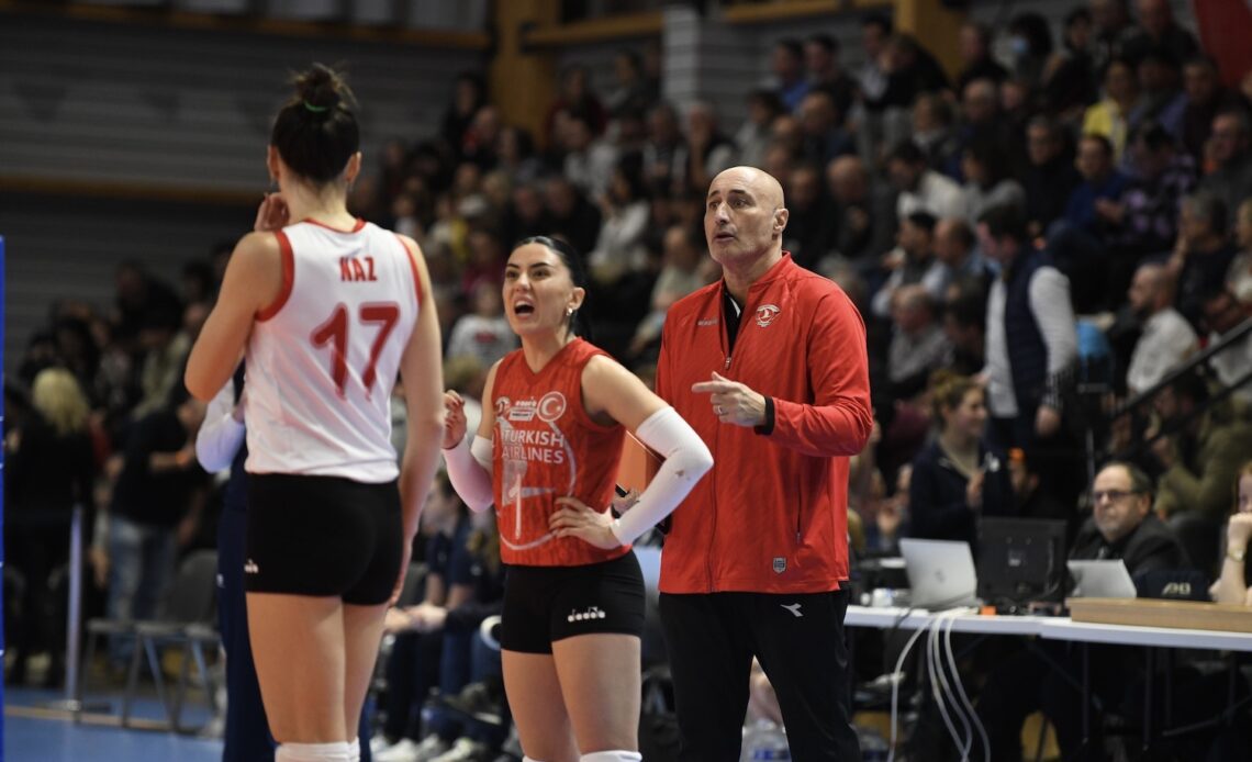 WorldofVolley :: TUR W: It's official - THY and Marcello Abbondanza are parting ways!