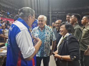 FIVB PRESIDENT MEETS FORMER INDONESIAN PRESIDENT AND OWNER OF JAKARTA LAVANI AS CLUB CROWNED PROLIGA CHAMPIONS
