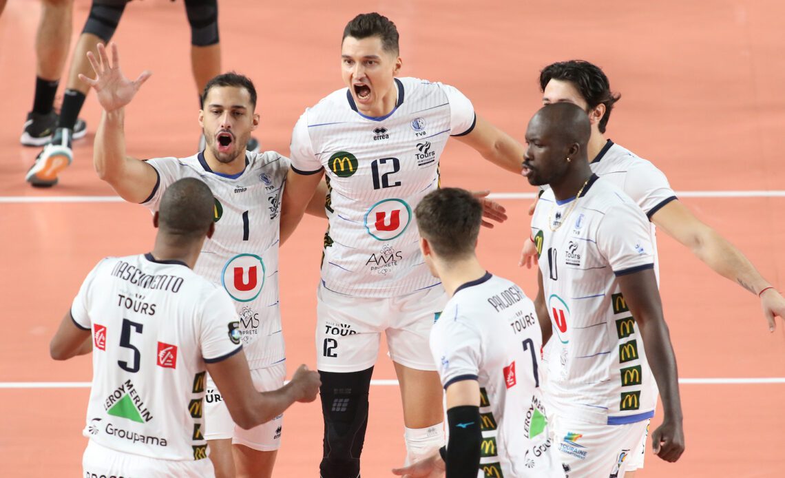 FRA M: Tours Secures Top Spot in French Championship Playoffs After Win Against Nantes