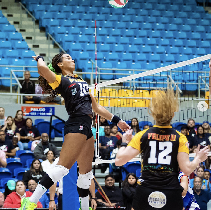 Pro volleyball life abroad: Former Oregon star Brooke Nuneviller moderates