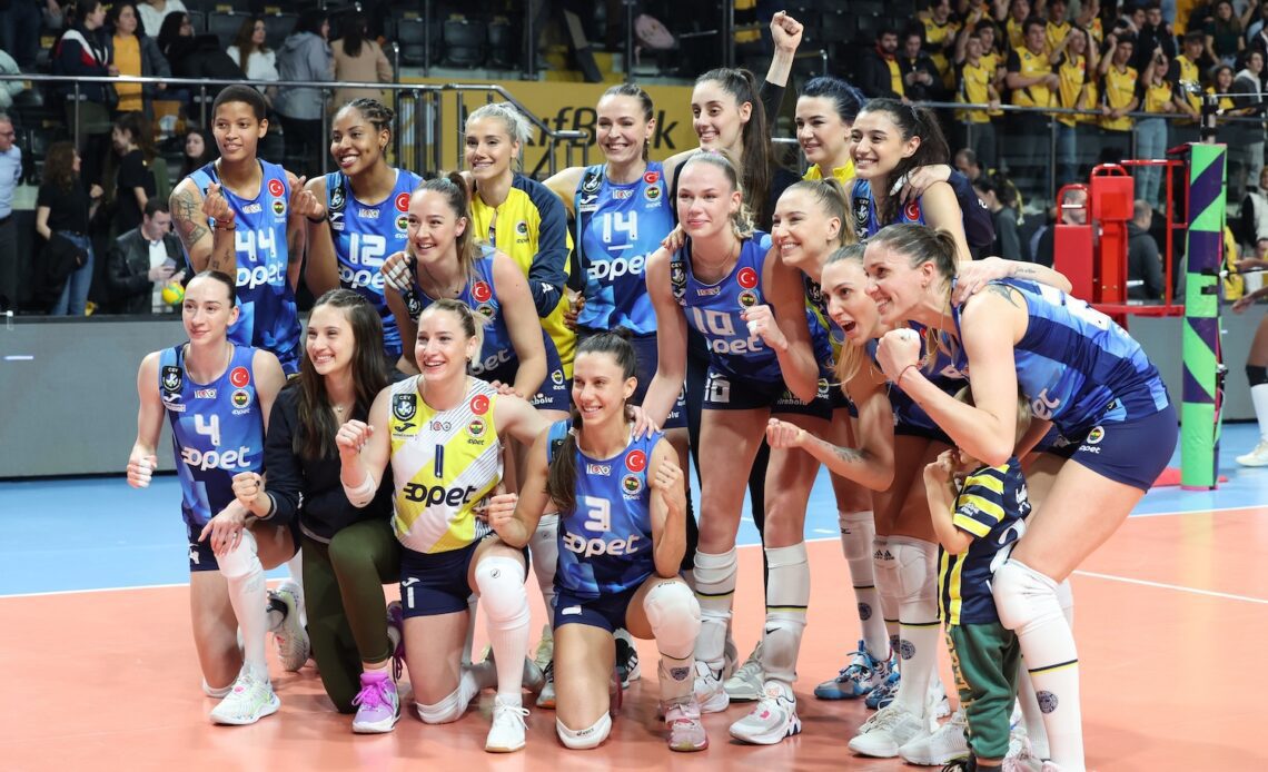 CL W: Fenerbahce Defeated VakifBank in First Leg of the CEV Champions League Semifinals