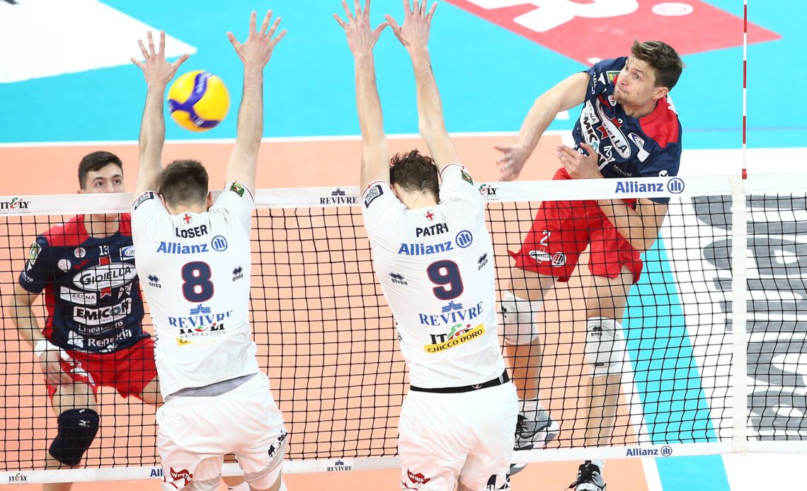 QAT M: Oleg Antonov and Efe Bayram Head to Qatar for Season Finale!