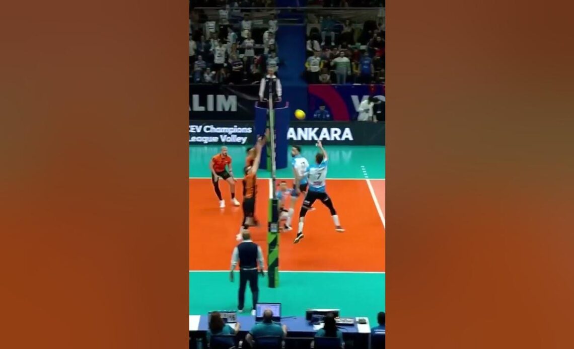 ULU Doğukan with a Spectacular Successful Block vs. Jastrzebski Wegiel