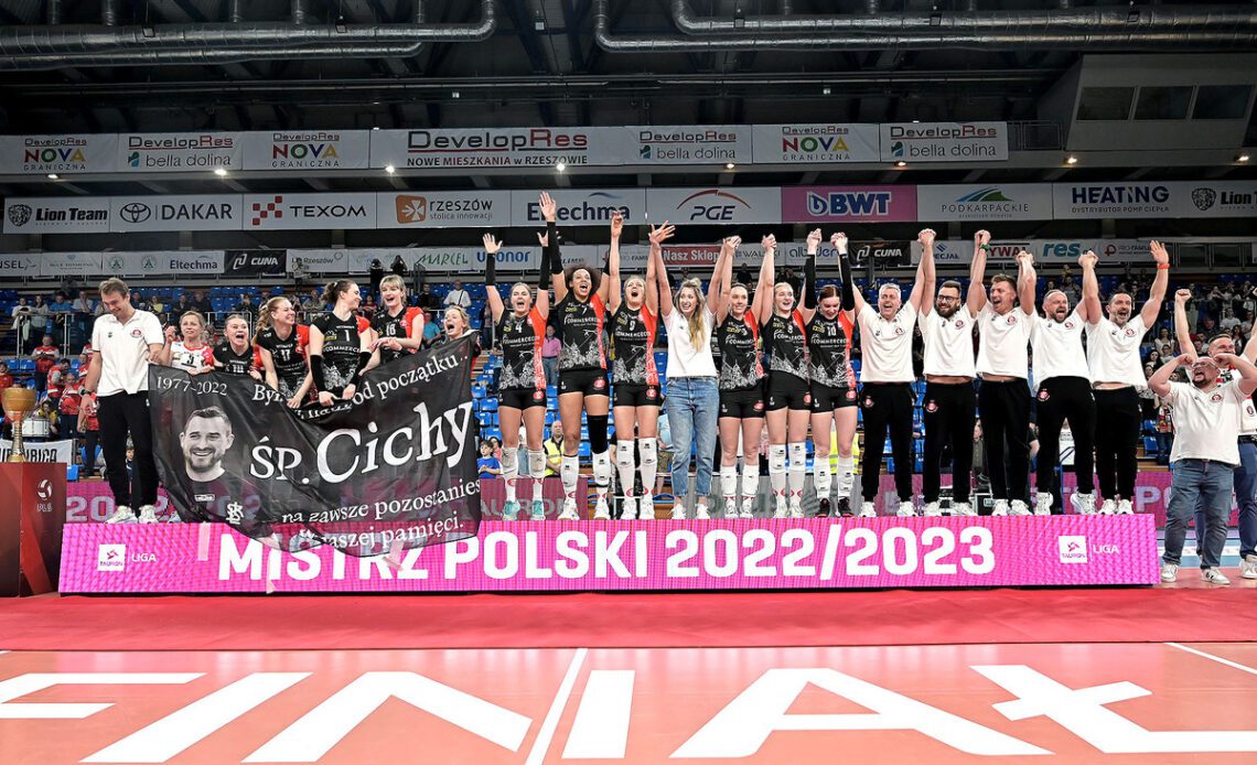 POL W: ŁKS Commercecon Łódź Clinch Polish Championship Title with Thrilling Victory