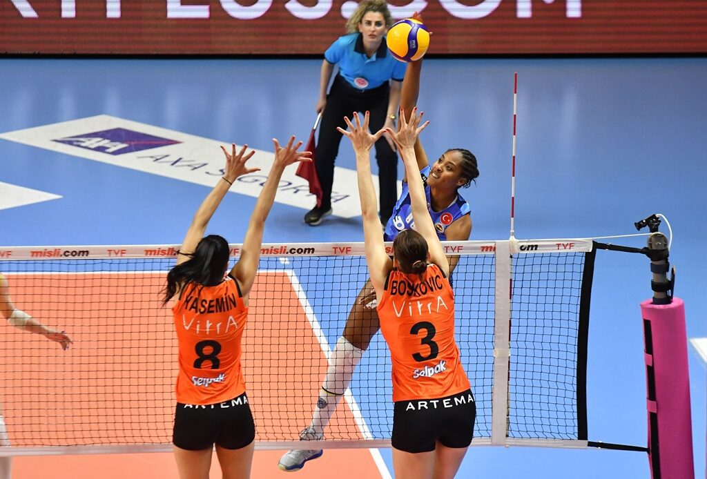 TUR W: Fenerbahçe Triumphs in Second Match of the Playoff Final Series, Taking a 2-0 Lead towards Championship Victory