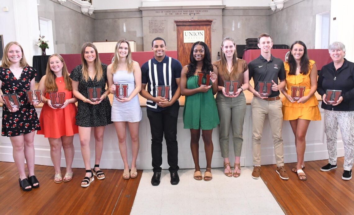 Union Celebrates Seniors at Student-Athlete Awards Ceremony