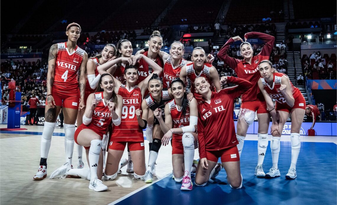 VNL W: Turkey Triumphs Over Canada in Hong Kong