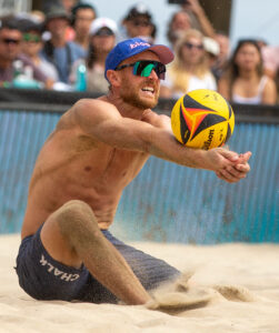 AVP Hermosa Beach features nearly-full men's field who just couldn't skip