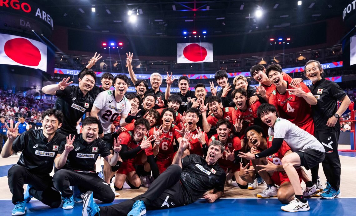 JAPAN BEAT WORLD CHAMPIONS ITALY AND MAKE IT TO THE VNL PODIUM