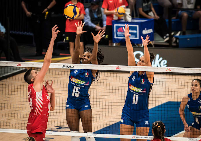 Türkiye too much for Italy, sweeps way into VNL semifinals against USA