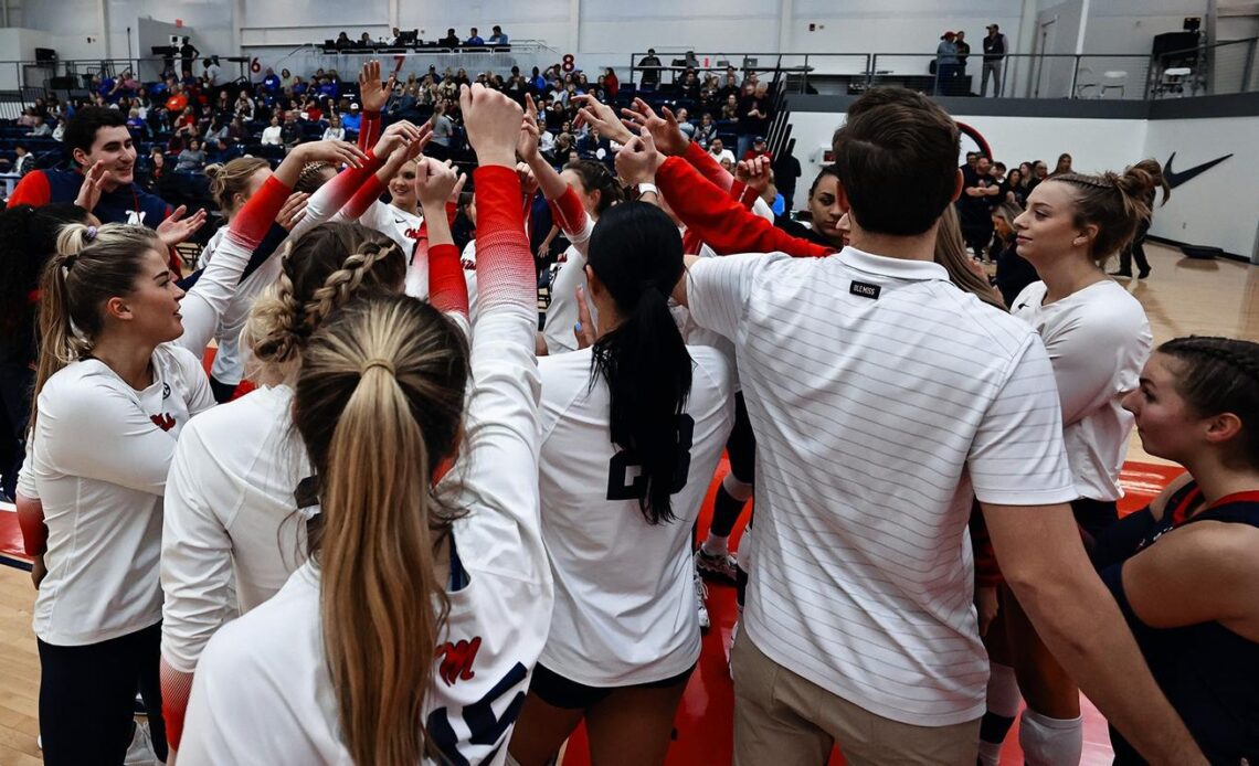 Volleyball Receives 2023 AVCA Team Academic Award