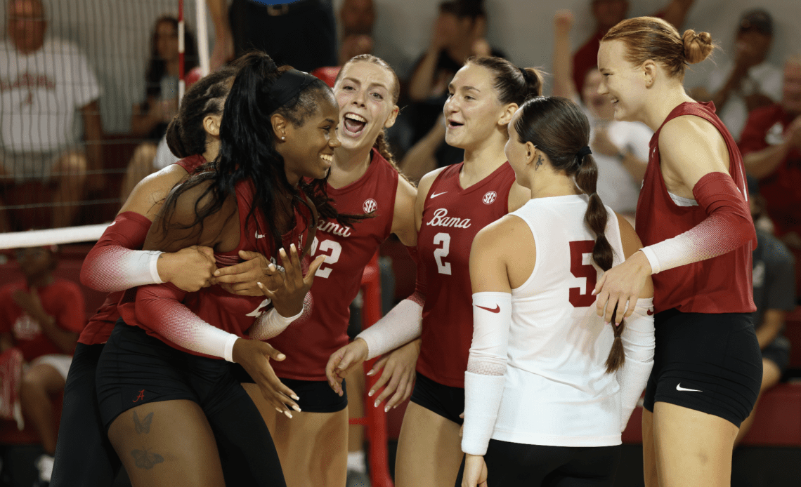 Alabama Volleyball Sweeps Mercer to Cap Undefeated Opening Weekend