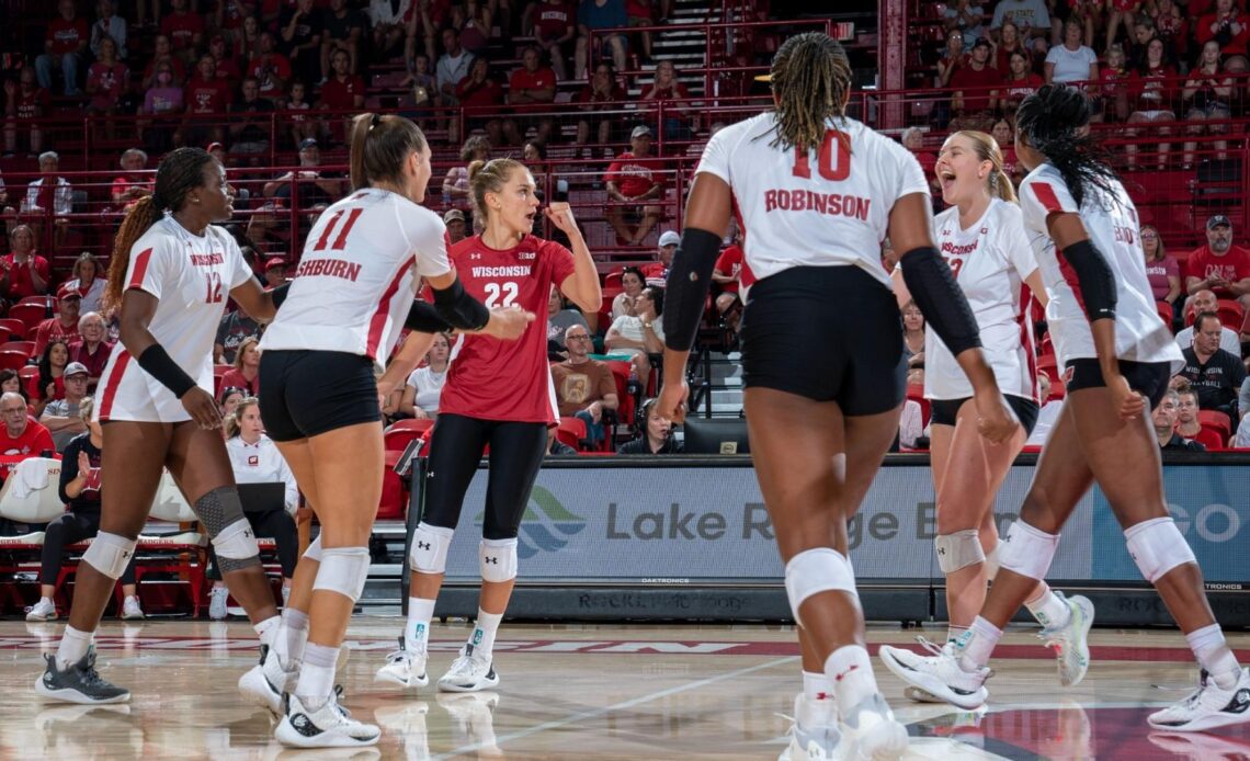 Serving up six: Badgers hit the road for Arkansas