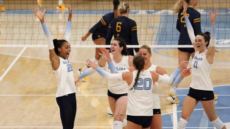 Volleyball Sweeps West Virginia In Home Opener - VCP Volleyball