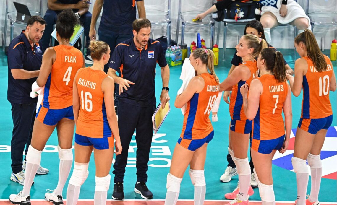 WorldofVolley :: EuroVolley W: Netherlands Dominates Bulgaria in EuroVolley Quarterfinal