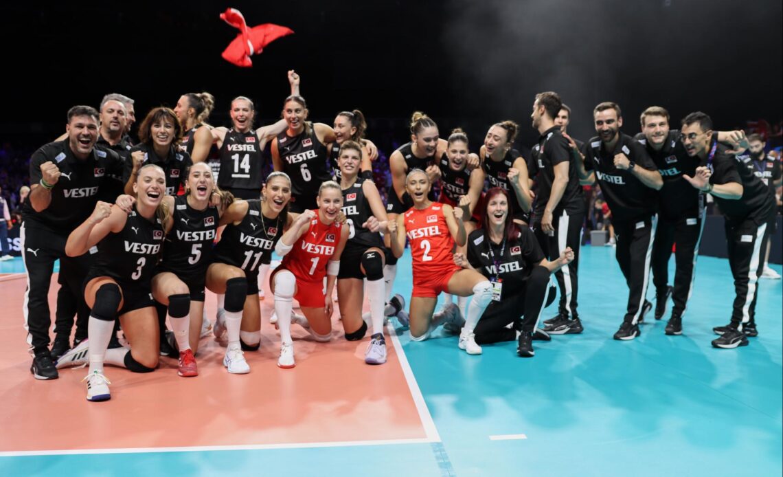 WorldofVolley :: EuroVolley W: Türkiye Marches into EuroVolley Semi-finals with Victory Over Poland