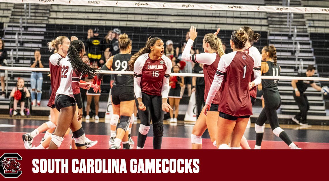 Historic Defensive Effort Boosts Volleyball to Comeback Road Win – University of South Carolina Athletics
