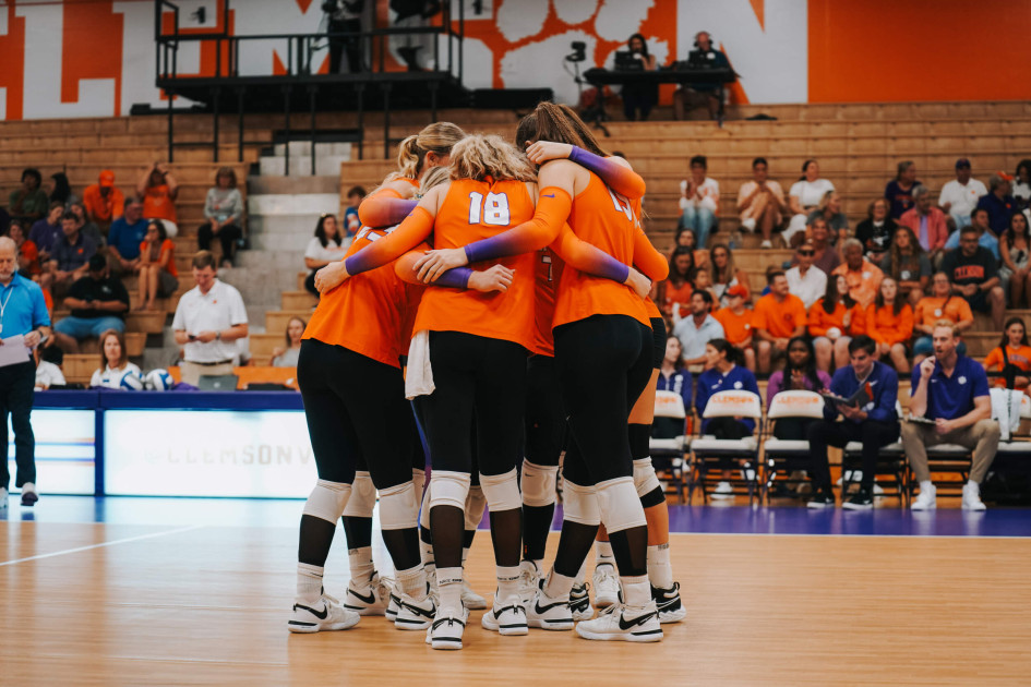Slavik Reaches 4,000 Assists; Tigers Fall to Jaguars – Clemson Tigers Official Athletics Site