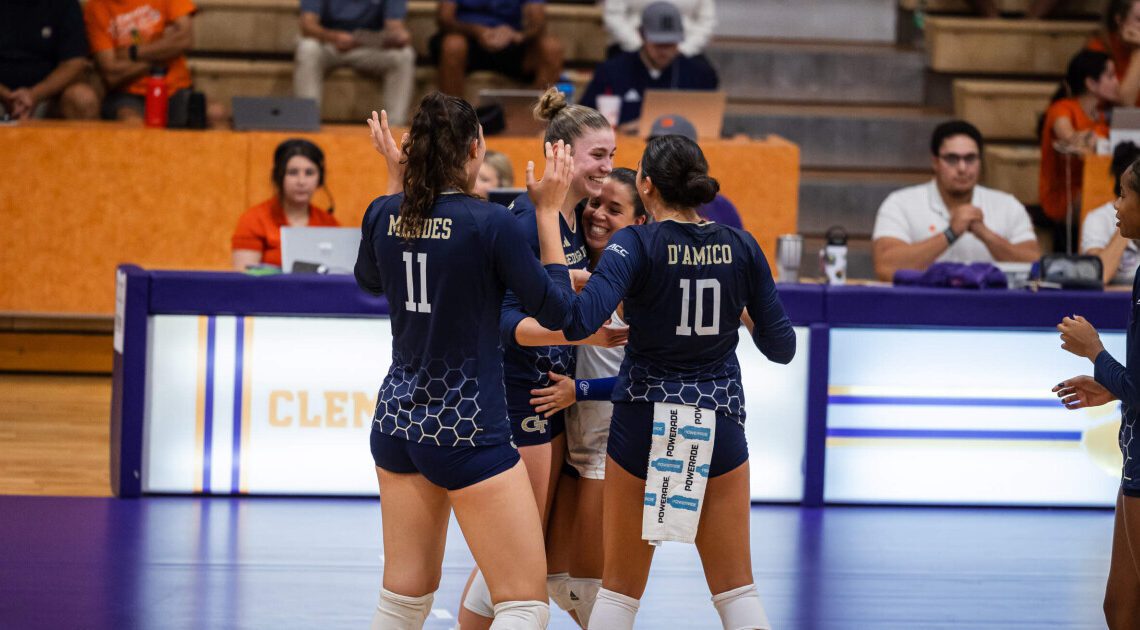 VIDEO: Volleyball Clemson Highlights