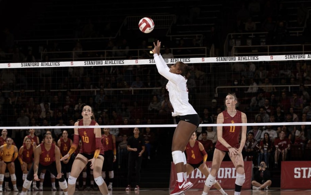 Setter Kami Miner in Stanford's Oct. 13 match against USC.