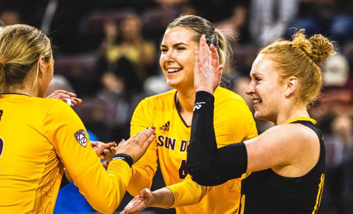 Levinska, Shroll Earn Pac-12 Weekly Honors