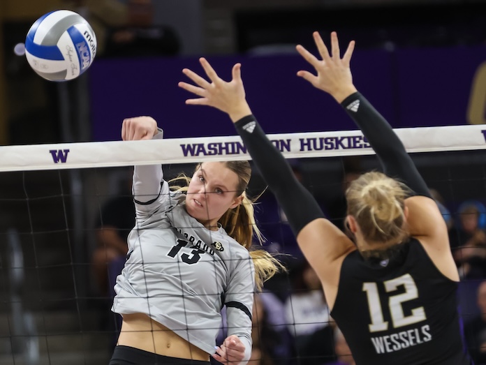 Louisville sweeps Pitt; GT slips past FSU; 40 kills for Evansville's Cardona