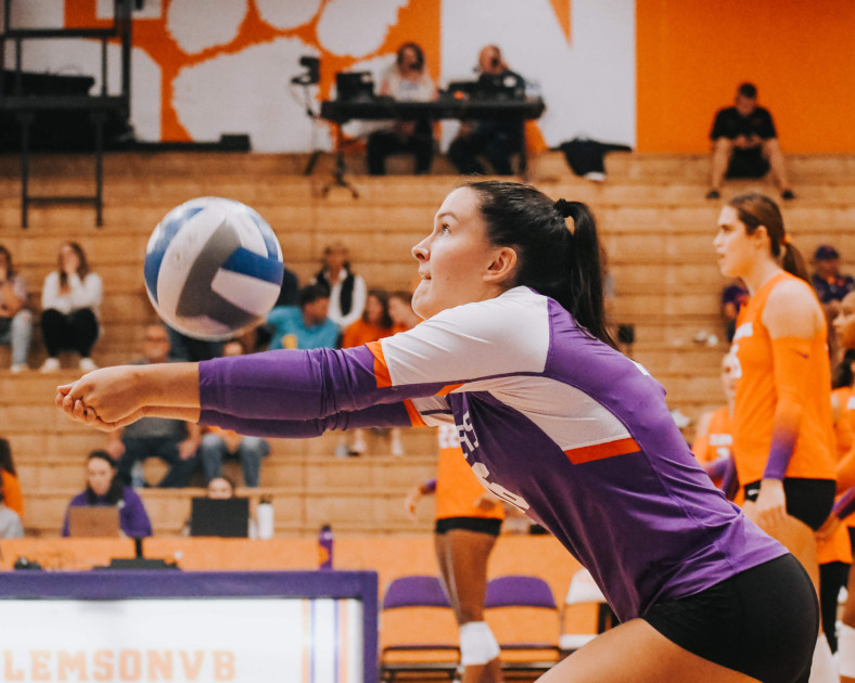 Tigers Defeat Hurricanes in Five Sets – Clemson Tigers Official Athletics Site