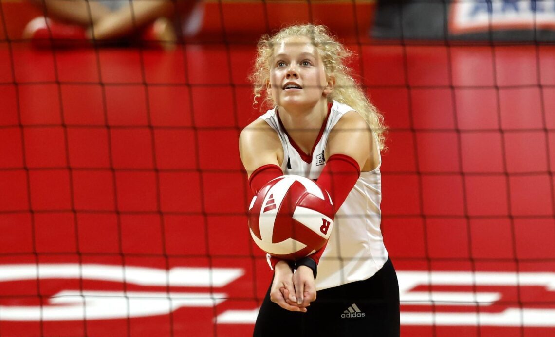 Volleyball Back On The Road To Iowa & No. 1 Nebraska