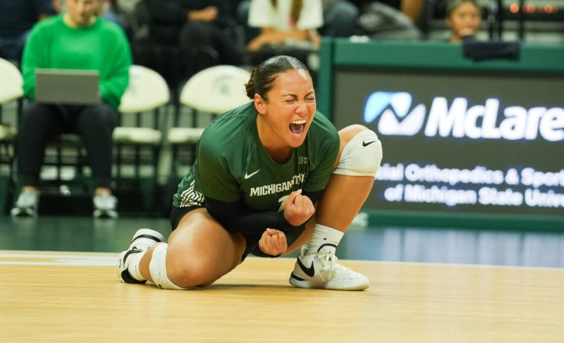 Volleyball Sets Attendance Record in Battle with No. 2 Nebraska