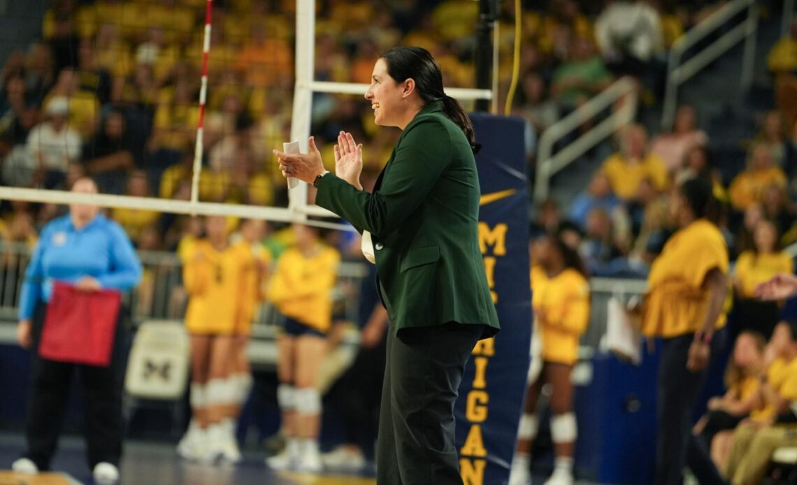 Volleyball to Host Michigan in Battle at Breslin