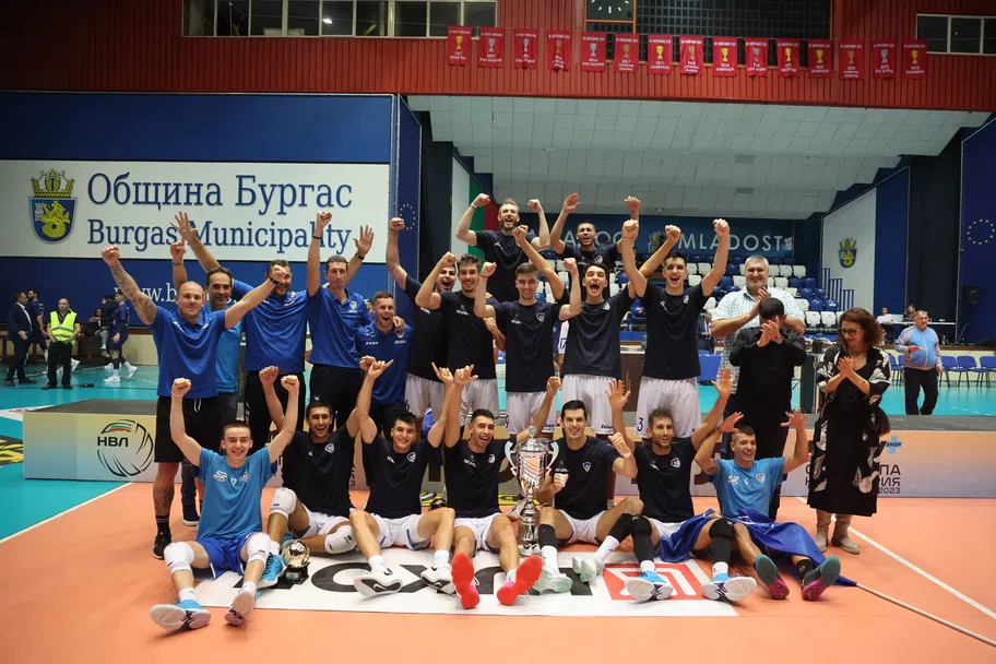 WorldofVolley :: BUL M: Levski Sofia Clinches Bulgarian Super Cup Title in Thrilling Victory Over Hebar Pazardzhik