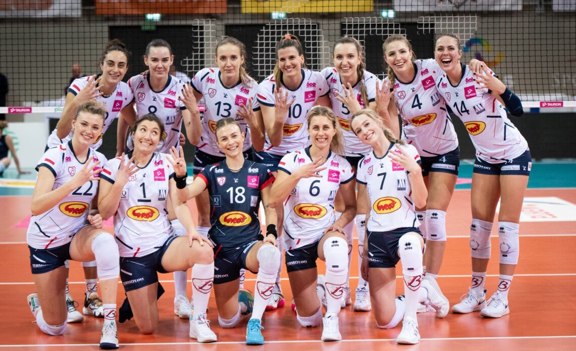 WorldofVolley :: POL W: Grot Budowlanych Łódź Claims Fourth Victory in TAURON League