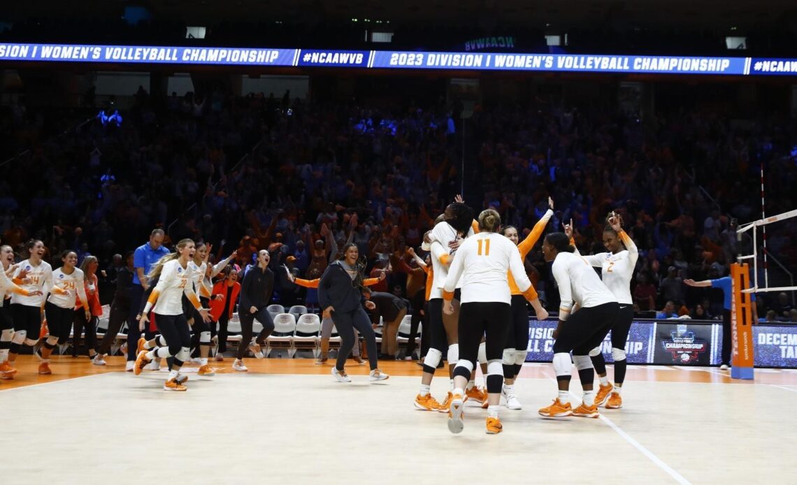 #3 Seed Lady Vols Sweep #6 Western Kentucky to Earn First Sweet Sixteen Bid Since 2005