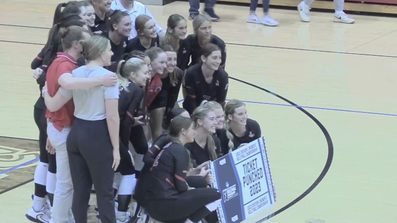 Ferris State vs. Missouri-St. Louis: 2023 DII volleyball championship third round | FULL REPLAY