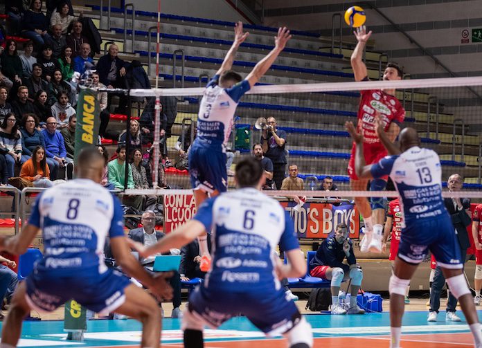 International men’s report: Club Worlds; big weeks for Szerscen, Russell