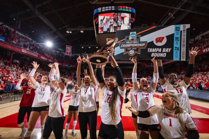 Wisconsin overpowers Oregon in four to claim its spot in NCAA semifinals