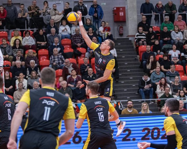 WorldofVolley :: POL M: Financial Troubles Continue for PGE Skra Belchatow, Players Claim Unpaid Wages?