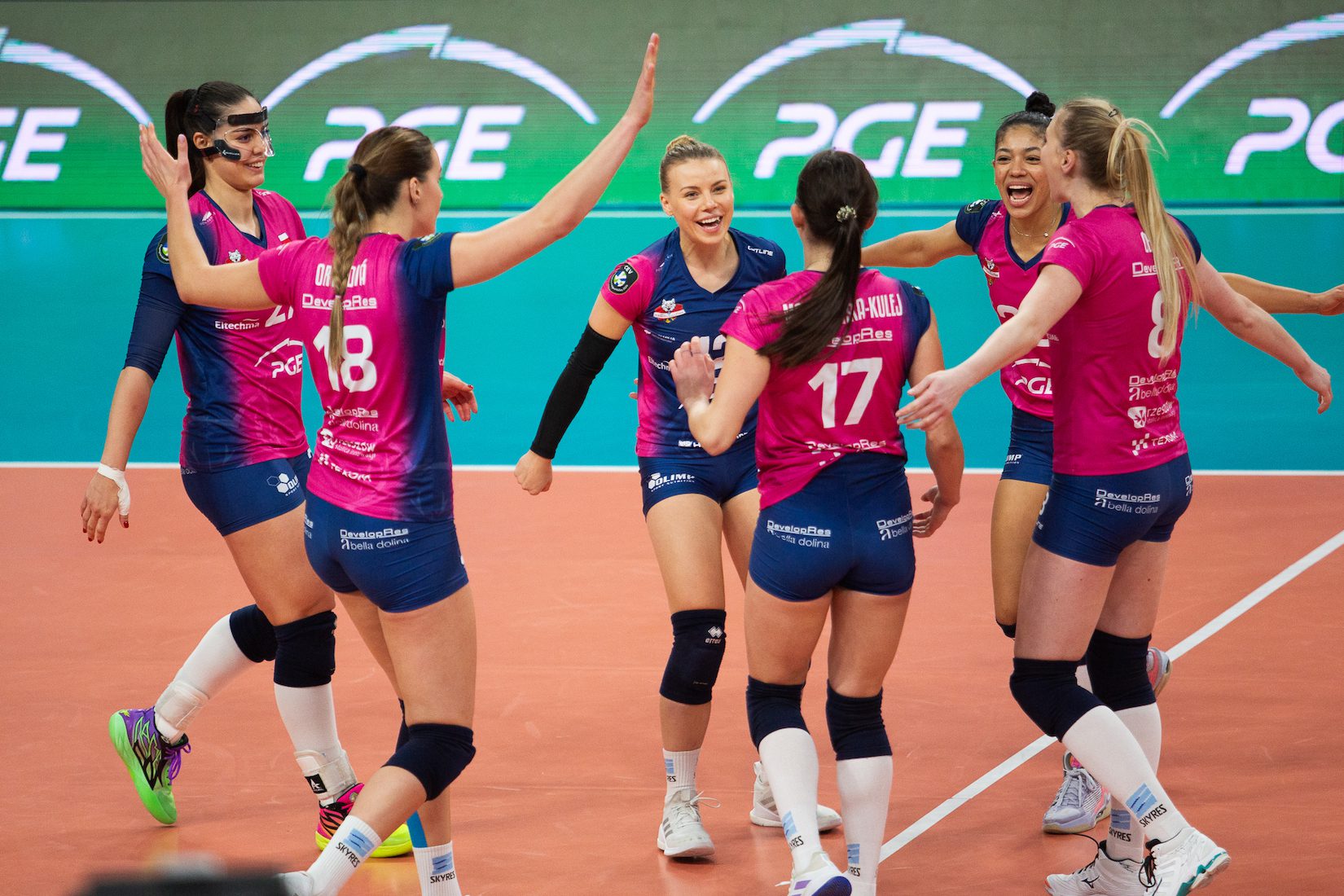 WorldofVolley :: POL W: PGE Rysice Rzeszów Triumphs Over Metalkas Pałac Bydgoszcz