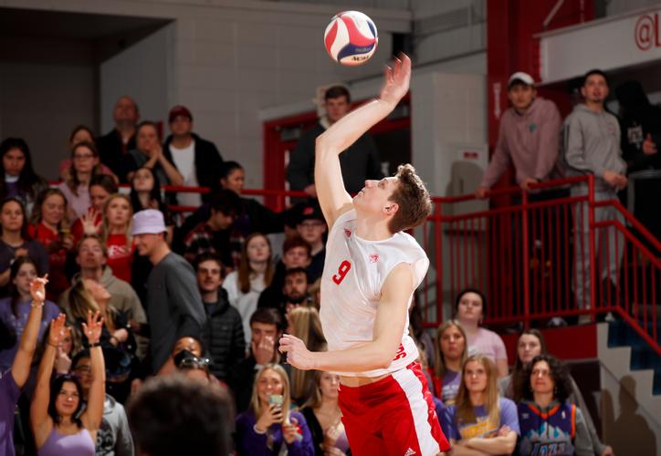 No. 16 Flyers Fall To No. 6 Penn State In Five Set Thriller
