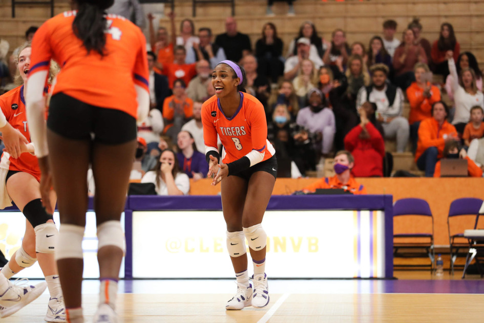 Childs Signs Pro Contract – Clemson Tigers Official Athletics Site