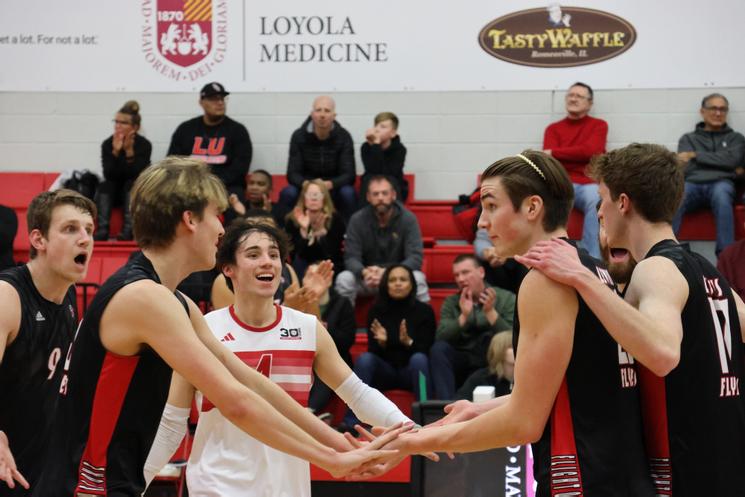 Lewis Men's Volleyball Bounces Back; Sweeps Quincy Tuesday